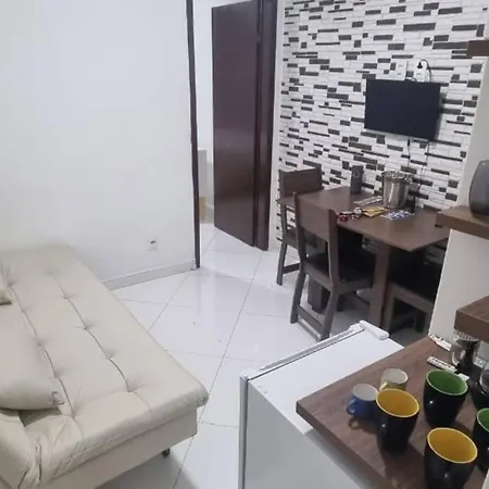 Quarto E Sala A Uma Quadra Da Praia Copacabana Posto 02 Rio de Janeiro Exterior foto