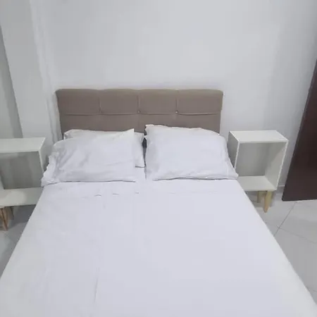Quarto E Sala A Uma Quadra Da Praia Copacabana Posto 02 Rio de Janeiro Exterior foto
