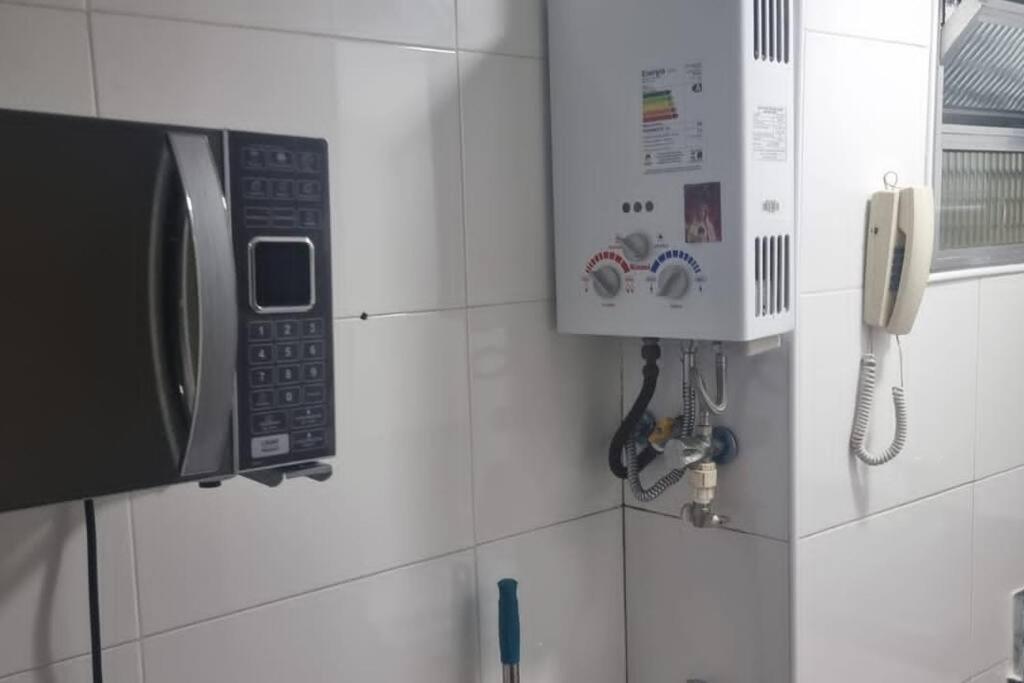 E Sala A Uma Quadra Da Copacabana Posto 02